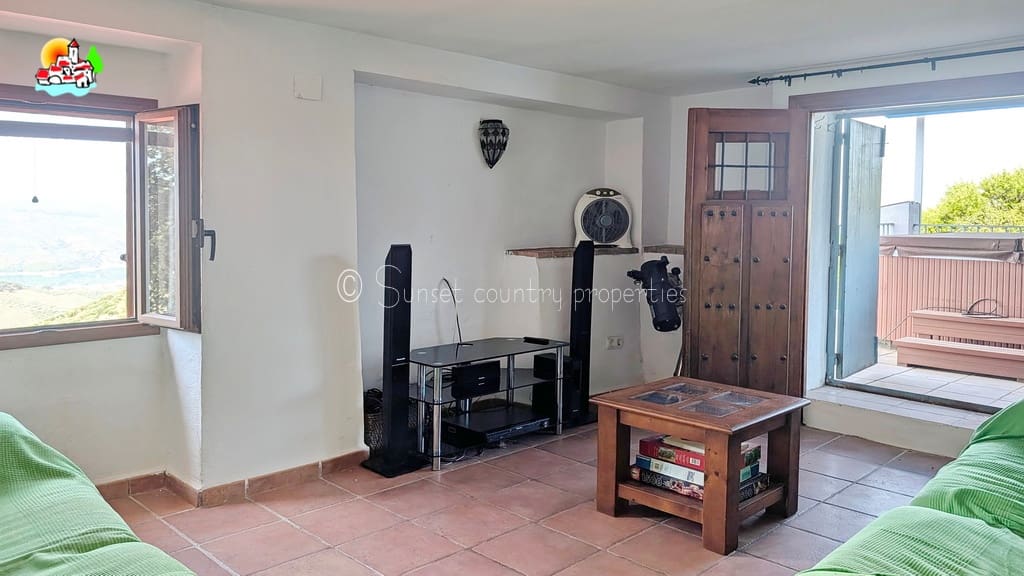 5 sypialnia Finka/Dom wiejski na sprzedaż w Iznajar z basenem garażem - 445 000 € (Ref: 10033339)