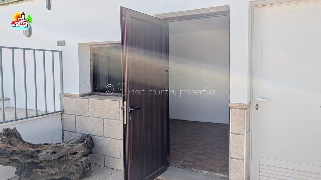 5 sypialnia Finka/Dom wiejski na sprzedaż w Iznajar z basenem garażem - 445 000 € (Ref: 10033339)