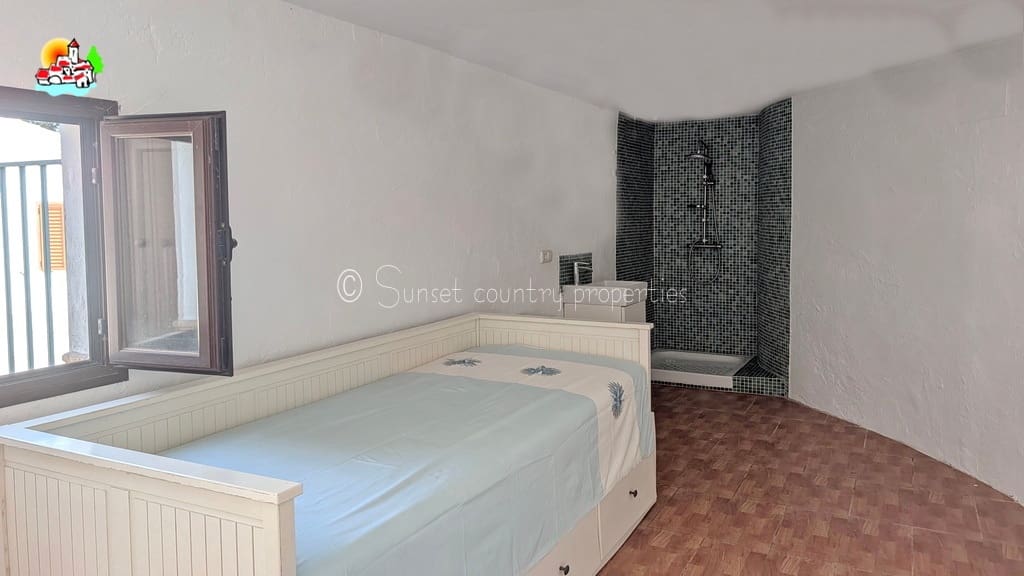 5 sypialnia Finka/Dom wiejski na sprzedaż w Iznajar z basenem garażem - 445 000 € (Ref: 10033339)