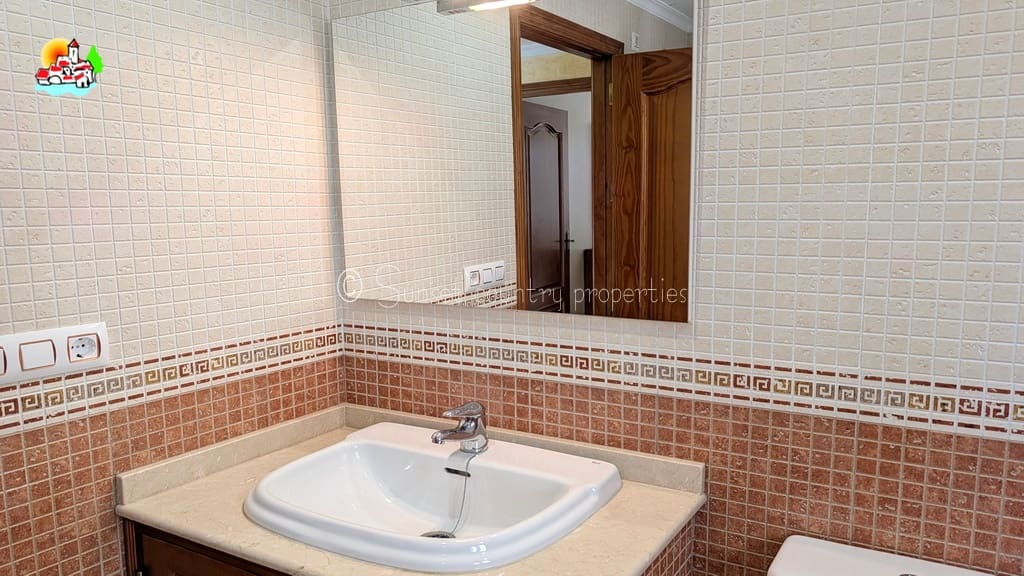 3 chambre Villa/Maison Mitoyenne à vendre à Iznajar avec garage - 252 500 € (Ref: 10033361)