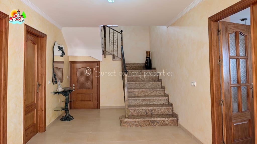 3 chambre Villa/Maison Mitoyenne à vendre à Iznajar avec garage - 252 500 € (Ref: 10033361)