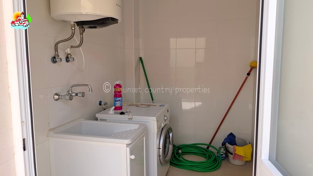 3 chambre Villa/Maison Mitoyenne à vendre à Iznajar avec garage - 252 500 € (Ref: 10033361)