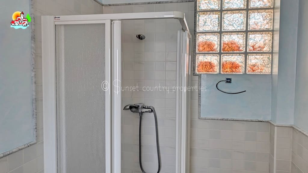 3 chambre Villa/Maison Mitoyenne à vendre à Iznajar avec garage - 252 500 € (Ref: 10033361)