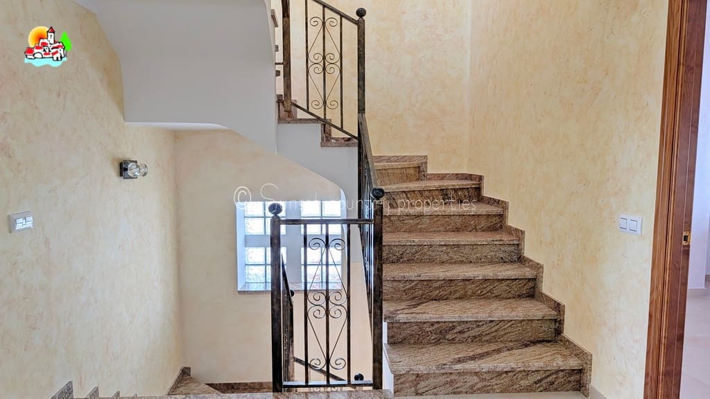 3 chambre Villa/Maison Mitoyenne à vendre à Iznajar avec garage - 252 500 € (Ref: 10033361)