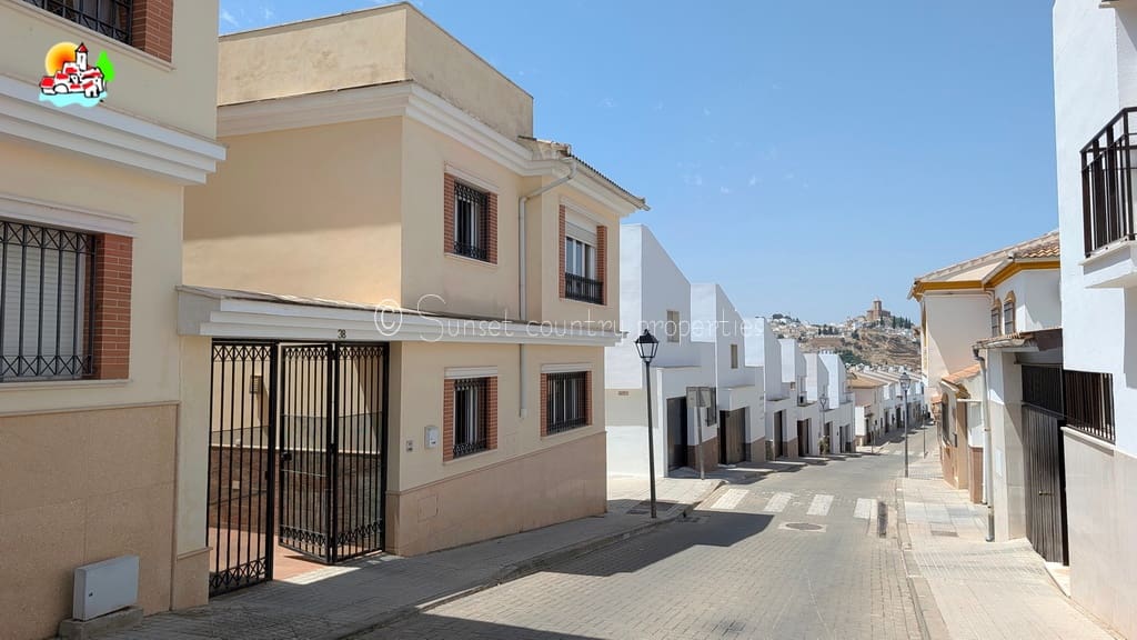 3 chambre Villa/Maison Mitoyenne à vendre à Iznajar avec garage - 252 500 € (Ref: 10033361)