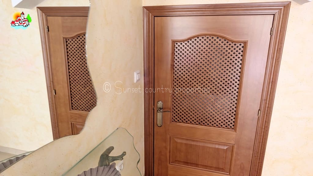 3 chambre Villa/Maison Mitoyenne à vendre à Iznajar avec garage - 252 500 € (Ref: 10033361)