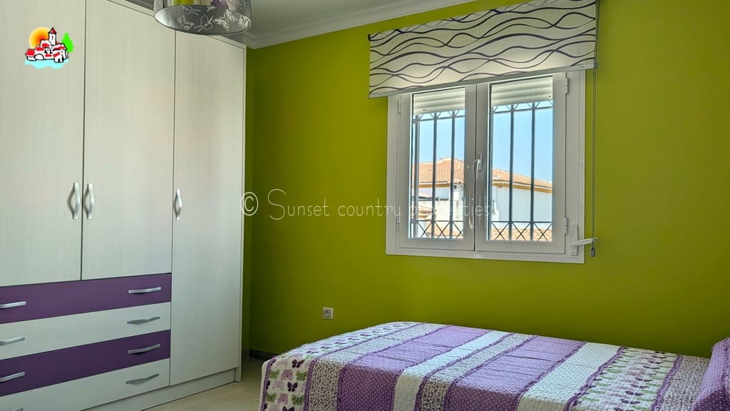 3 chambre Villa/Maison Mitoyenne à vendre à Iznajar avec garage - 252 500 € (Ref: 10033361)