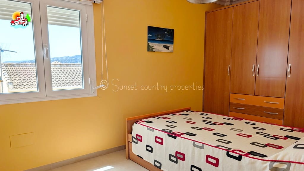3 chambre Villa/Maison Mitoyenne à vendre à Iznajar avec garage - 252 500 € (Ref: 10033361)