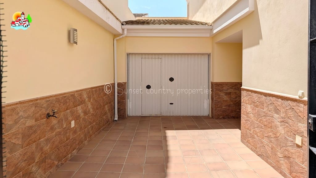 3 chambre Villa/Maison Mitoyenne à vendre à Iznajar avec garage - 252 500 € (Ref: 10033361)