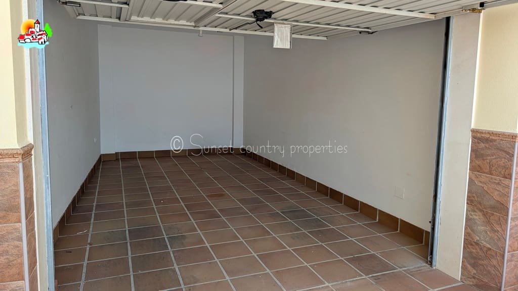 3 chambre Villa/Maison Mitoyenne à vendre à Iznajar avec garage - 252 500 € (Ref: 10033361)