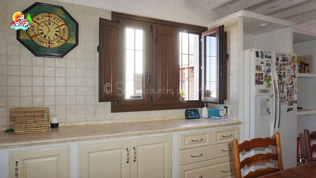 6 sypialnia Finka/Dom wiejski na sprzedaż w Iznajar z basenem - 469 000 € (Ref: 10100999)