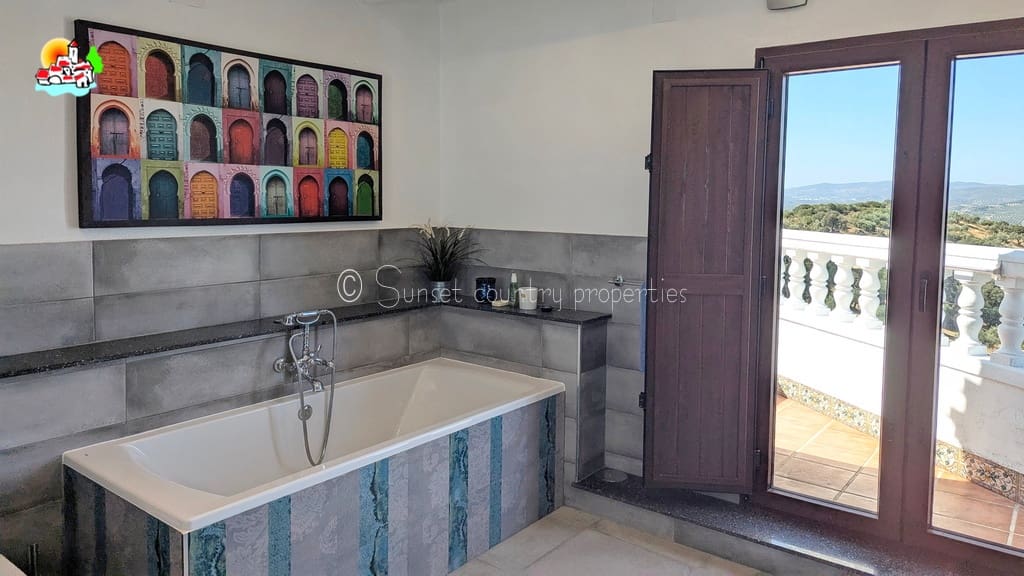 6 sypialnia Finka/Dom wiejski na sprzedaż w Iznajar z basenem - 469 000 € (Ref: 10100999)