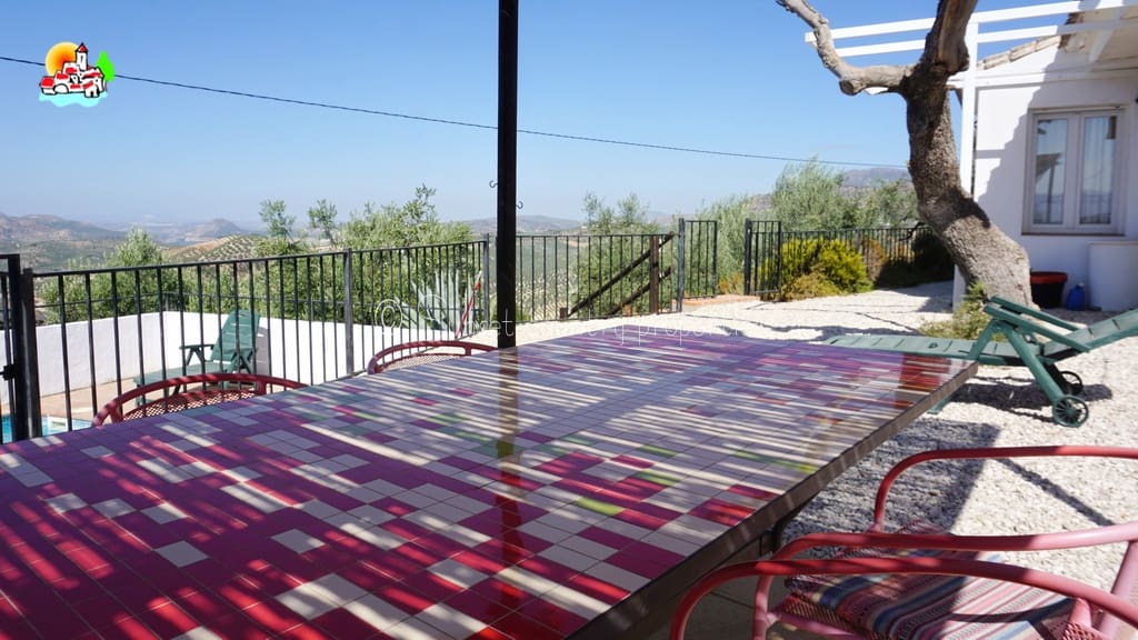 6 sypialnia Finka/Dom wiejski na sprzedaż w Iznajar z basenem - 469 000 € (Ref: 10100999)