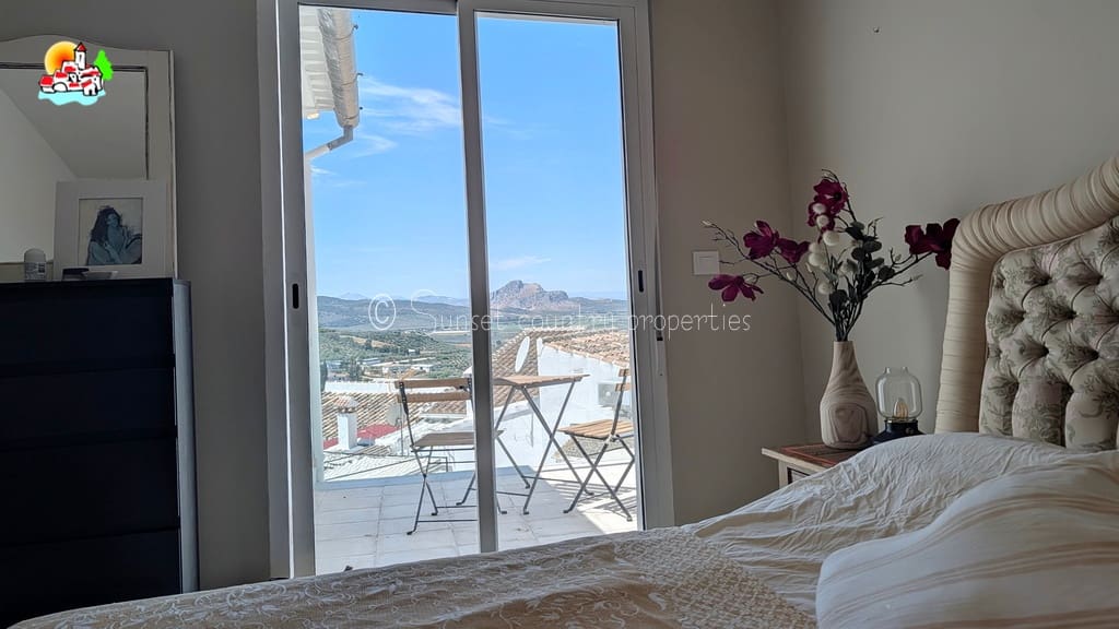 4 bedroom Townhouse for sale in Archidona - € 225,000 (Ref: 10111811)
