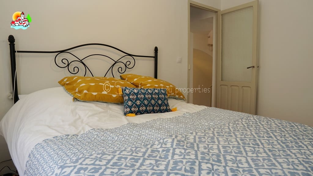 4 bedroom Townhouse for sale in Archidona - € 225,000 (Ref: 10111811)