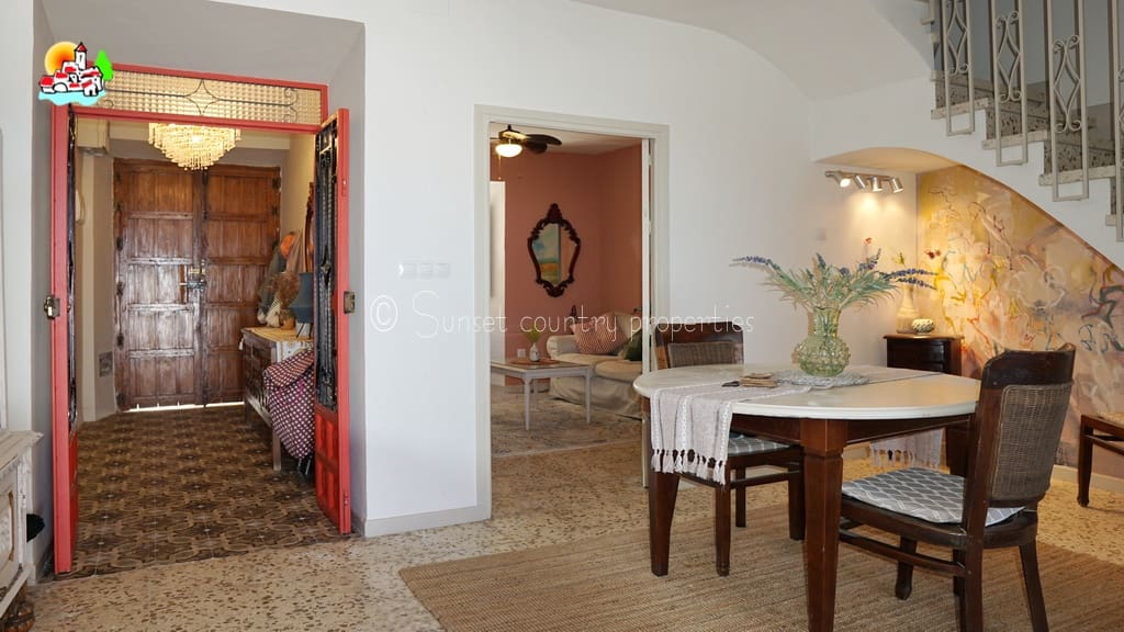 4 bedroom Townhouse for sale in Archidona - € 225,000 (Ref: 10111811)