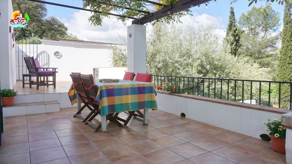 3 camera da letto Finca/Casa di Campagna in vendita in Iznajar con piscina garage - 249.950 € (Rif: 10145259)