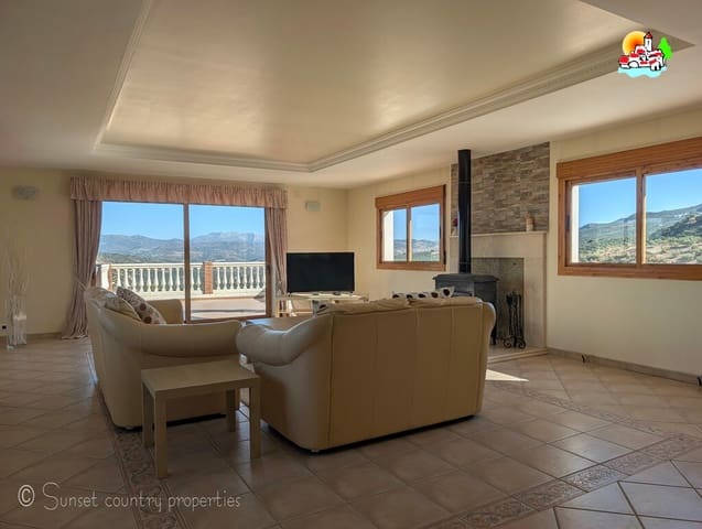 6 soverom Finca/Herregård til salgs i Fuente del Conde, Iznájar med svømmebasseng garasje - € 549 900 (Ref: 10145262)
