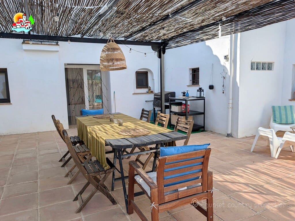 7 soverom Finca/Herregård til salgs i Ventorros de San Jose med svømmebasseng garasje - € 399 000 (Ref: 10145267)