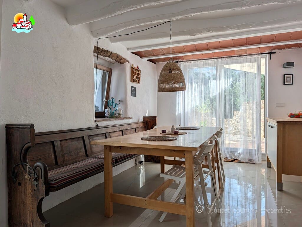 7 soverom Finca/Herregård til salgs i Ventorros de San Jose med svømmebasseng garasje - € 399 000 (Ref: 10145267)