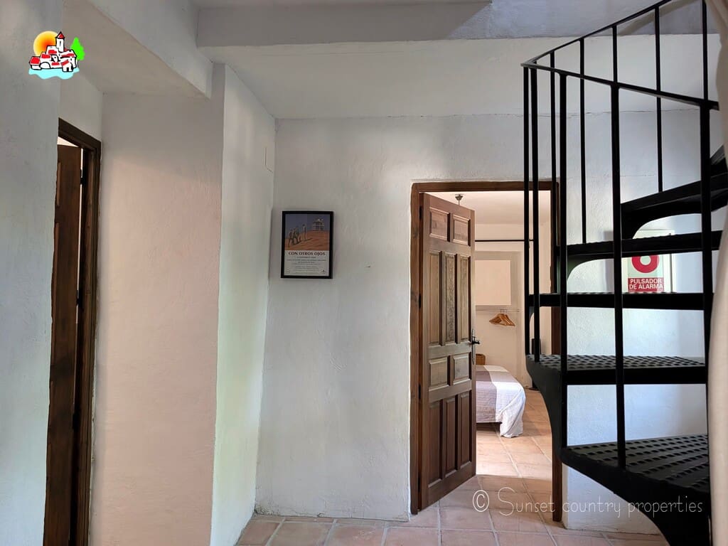 7 soverom Finca/Herregård til salgs i Ventorros de San Jose med svømmebasseng garasje - € 399 000 (Ref: 10145267)