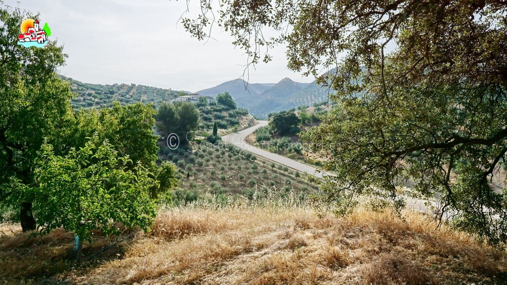 4 bedroom Finca/Country House for sale in Algarinejo with garage - € 169,000 (Ref: 10145268)