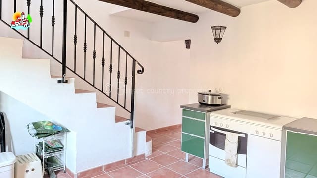 3 bedroom Finca/Country House for sale in Algarinejo with garage - € 169,000 (Ref: 10145271)