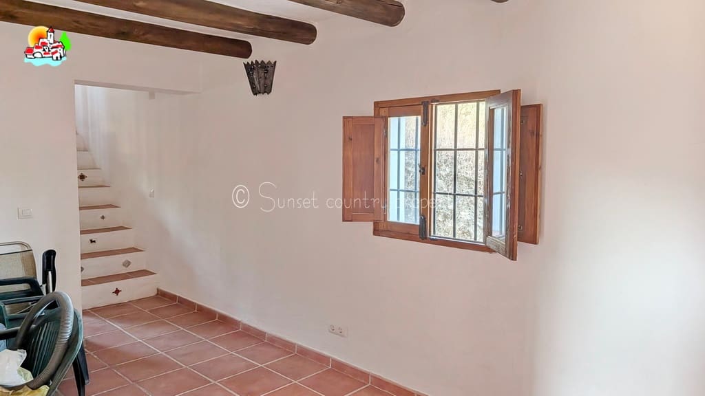 3 bedroom Finca/Country House for sale in Algarinejo with garage - € 169,000 (Ref: 10145271)