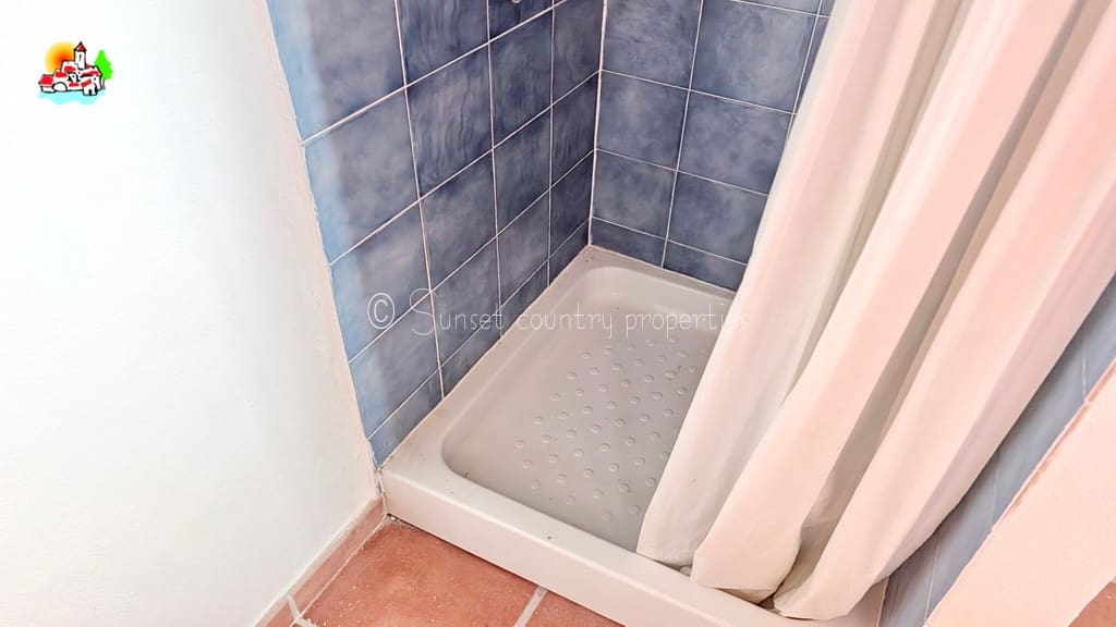 3 bedroom Finca/Country House for sale in Algarinejo with garage - € 169,000 (Ref: 10145271)