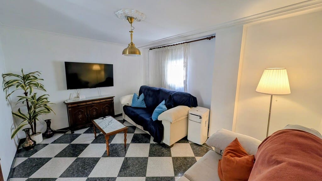 3 Zimmer Haus zu verkaufen in Rute - 94.000 € (Ref: 10145273)