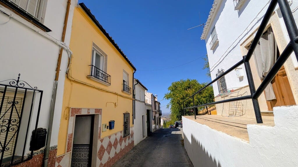 3 Zimmer Haus zu verkaufen in Rute - 94.000 € (Ref: 10145273)