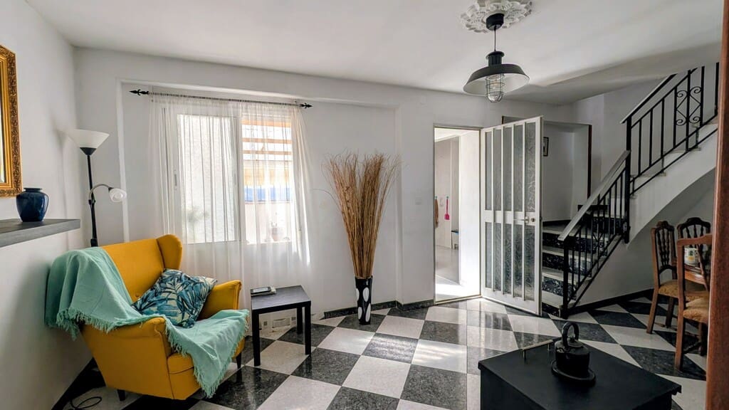 3 Zimmer Haus zu verkaufen in Rute - 94.000 € (Ref: 10145273)