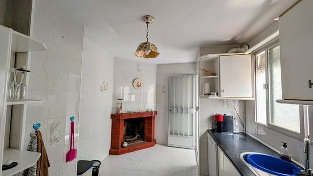3 Zimmer Haus zu verkaufen in Rute - 94.000 € (Ref: 10145273)