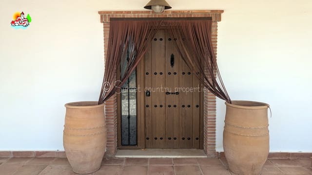 4 soverom Finca/Herregård til salgs i Fuente Camacho, Loja med svømmebasseng garasje - € 649 950 (Ref: 10145280)