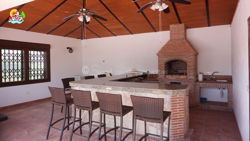 4 soverom Finca/Herregård til salgs i Fuente Camacho med svømmebasseng garasje - € 649 950 (Ref: 10145280)