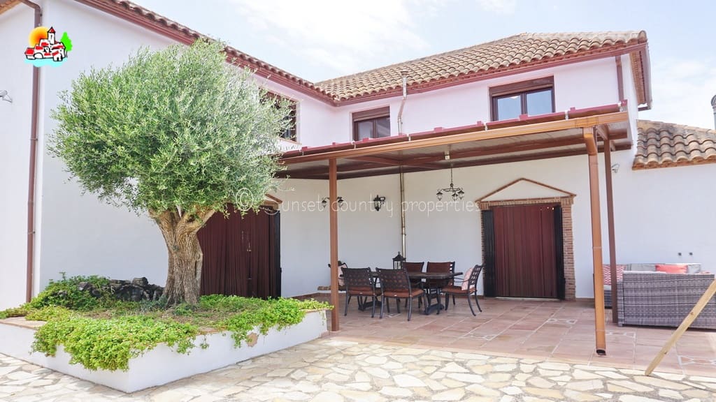 4 soverom Finca/Herregård til salgs i Fuente Camacho med svømmebasseng garasje - € 649 950 (Ref: 10145280)