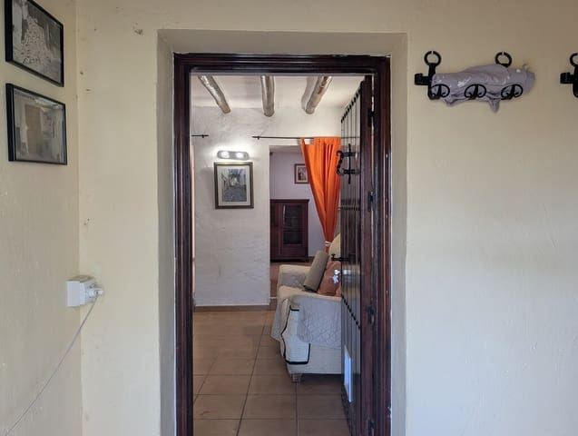 3 sypialnia Finka/Dom wiejski na sprzedaż w Iznájar z garażem - 249 950 € (Ref: 10145283)
