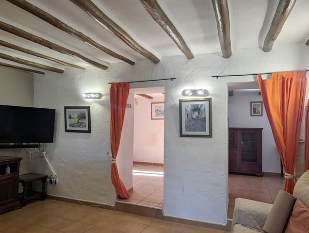 3 sypialnia Finka/Dom wiejski na sprzedaż w Iznájar z garażem - 249 950 € (Ref: 10145283)
