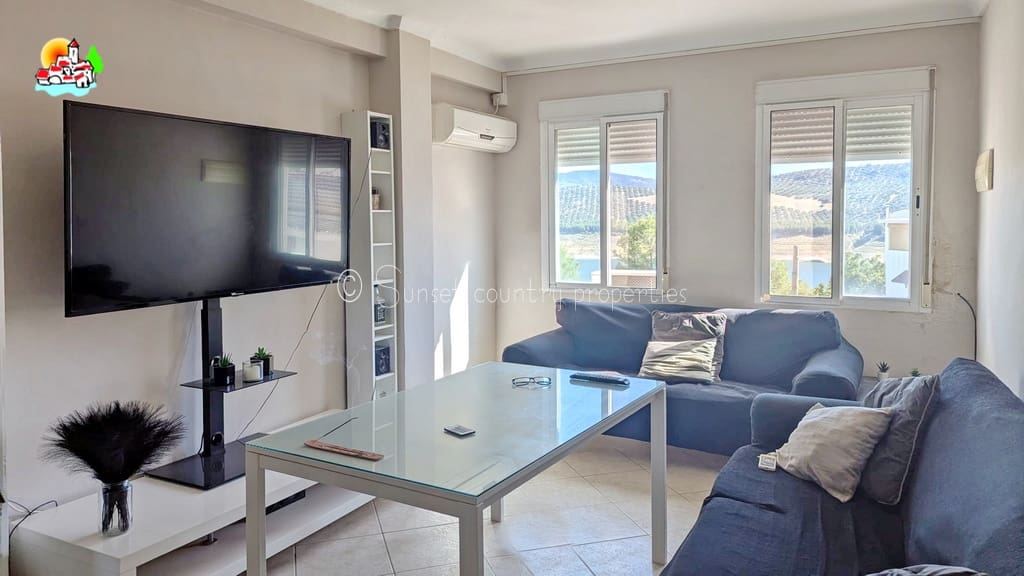 3 soveværelse Lejlighed til salg i Iznajar - € 69.900 (Ref: 10145286)