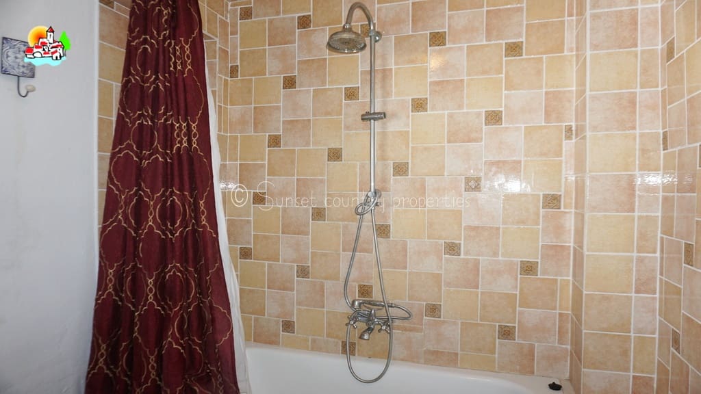 6 quarto Quinta/Casa Rural para venda em Archidona com piscina garagem - 425 000 € (Ref: 10145287)