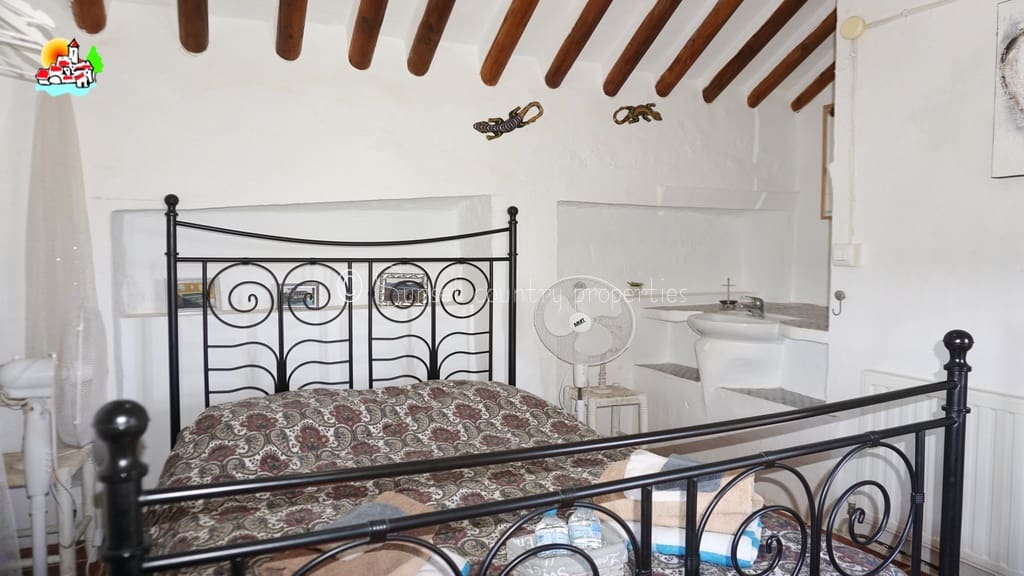 6 quarto Quinta/Casa Rural para venda em Archidona com piscina garagem - 425 000 € (Ref: 10145287)