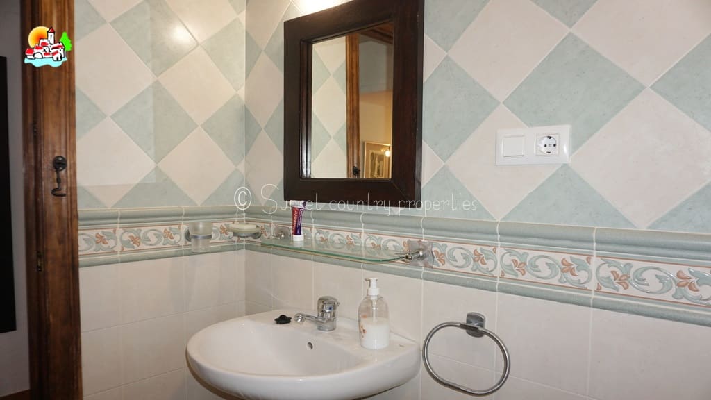 4 camera da letto Finca/Casa di Campagna in vendita in Iznajar con piscina garage - 275.000 € (Rif: 10145288)