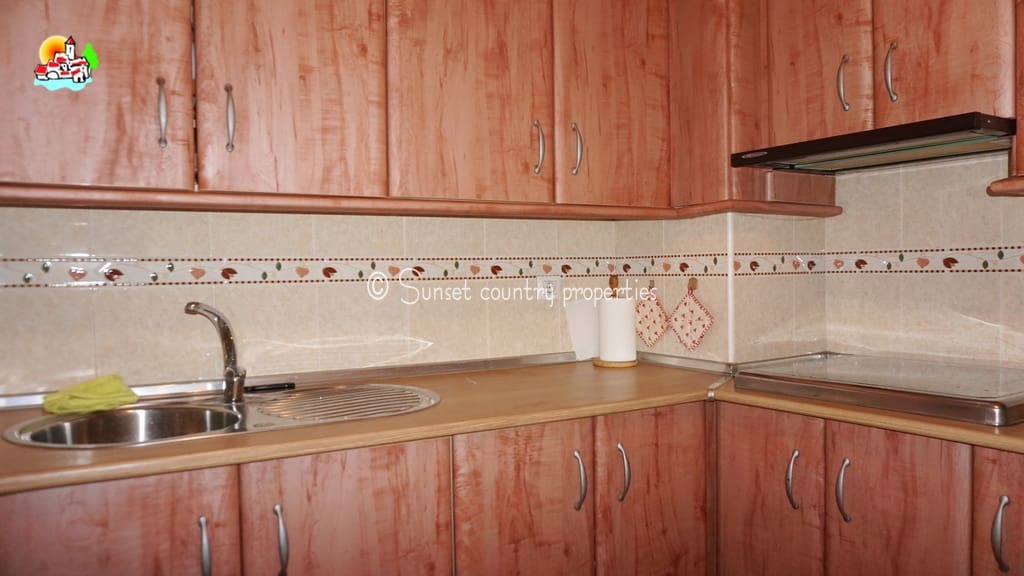 4 Zimmer Haus zu verkaufen in Iznajar - 114.800 € (Ref: 10145289)