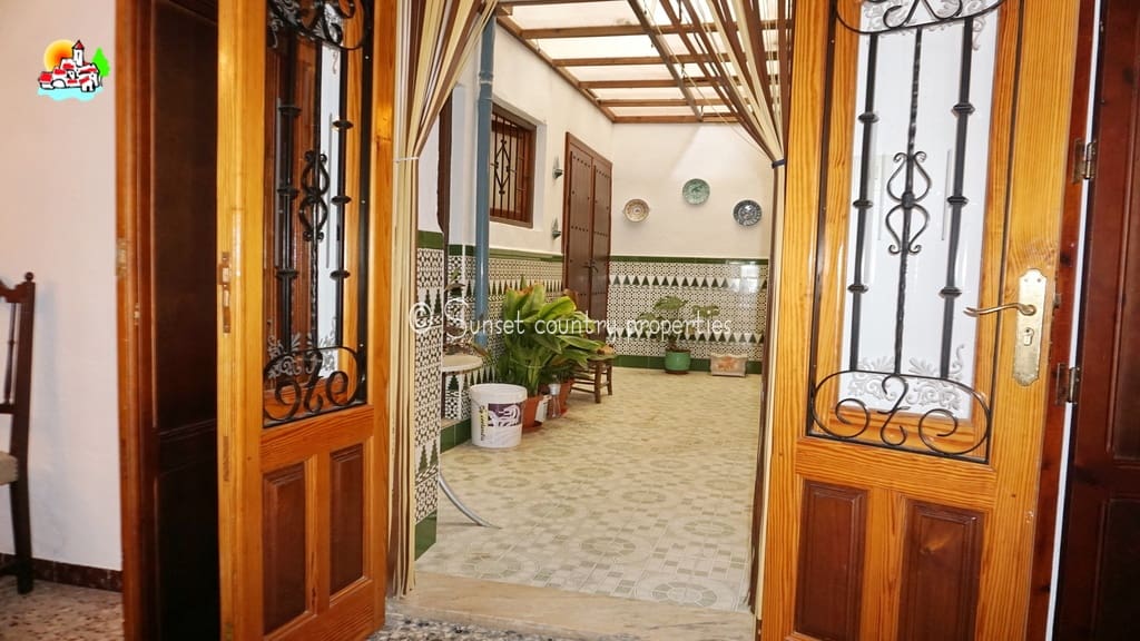 4 Zimmer Haus zu verkaufen in Iznajar - 114.800 € (Ref: 10145289)
