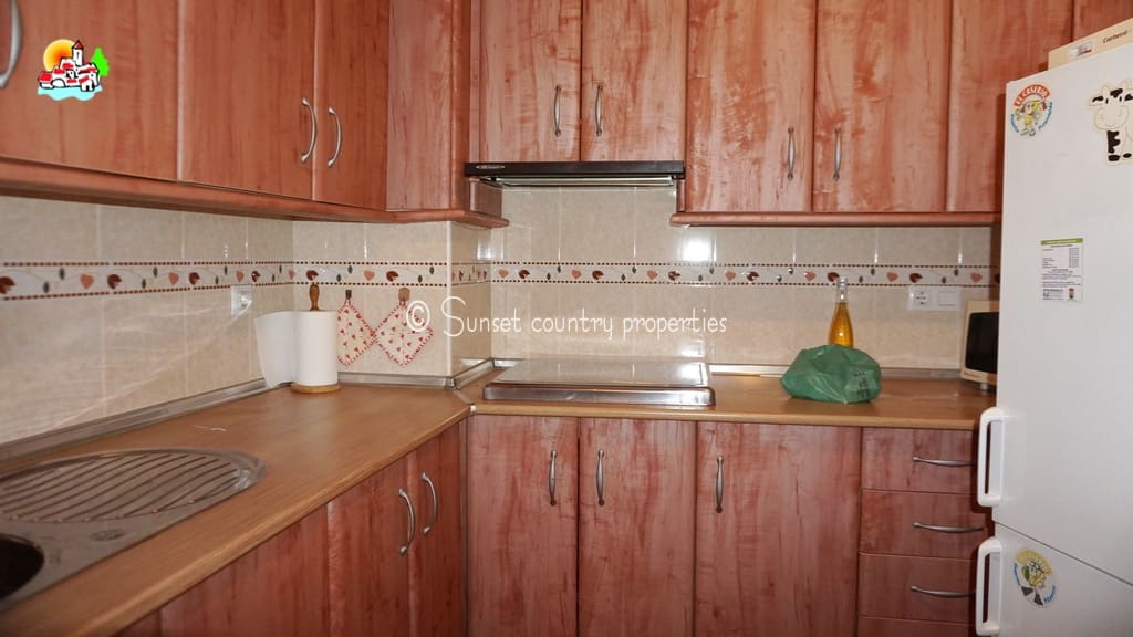4 Zimmer Haus zu verkaufen in Iznajar - 114.800 € (Ref: 10145289)