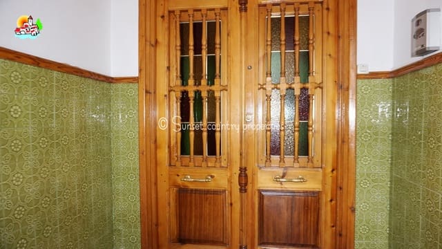 4 Zimmer Haus zu verkaufen in Iznájar - 114.800 € (Ref: 10145289)