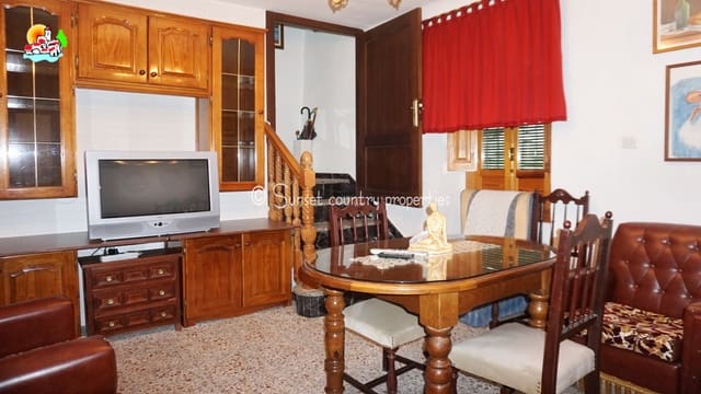 4 Zimmer Haus zu verkaufen in Iznájar - 114.800 € (Ref: 10145289)