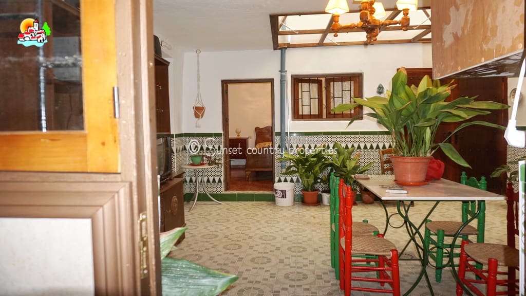 4 Zimmer Haus zu verkaufen in Iznajar - 114.800 € (Ref: 10145289)
