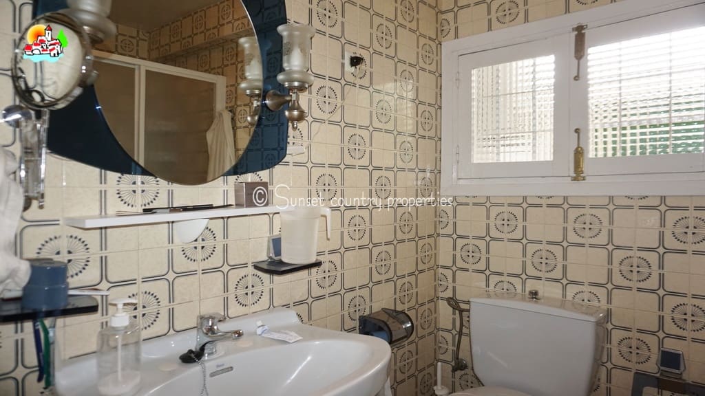 4 Zimmer Haus zu verkaufen in Iznajar - 114.800 € (Ref: 10145289)