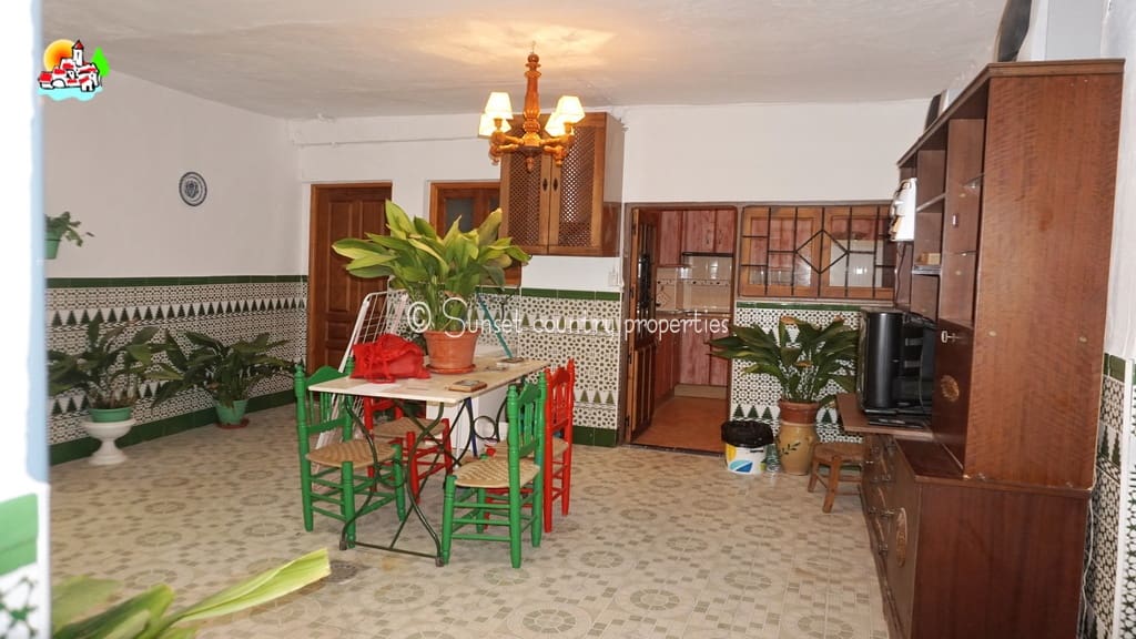 4 Zimmer Haus zu verkaufen in Iznajar - 114.800 € (Ref: 10145289)